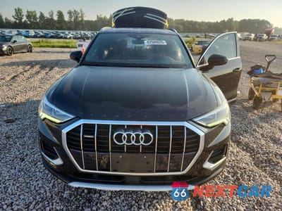 Piąte zdjęcie samochodu w środku: 2020 AUDI Q3 PREMIUM PLUS VIN:WA1BECF30L1109788 - miniatura