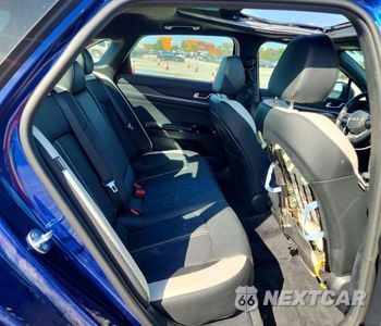 Zdjęcie 10 z 12 samochodu: 2025 KIA K5 GT LINE VIN:KNAG64J78S5373810 - miniatura