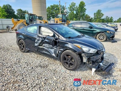 Czwarte zdjęcie samochodu z boku: 2014 HYUNDAI ELANTRA LIMITED VIN:KMHDH4AEXEU097716 - miniatura