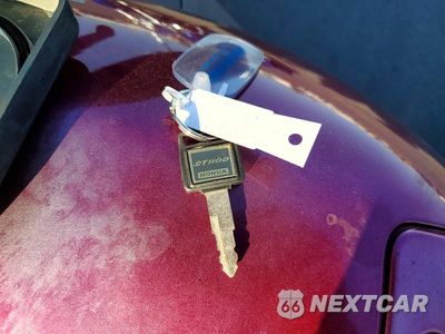 Zdjęcie 8 z 9 samochodu: 2002 HONDA ST1100 VIN:JH2SC26102M200052 - miniatura