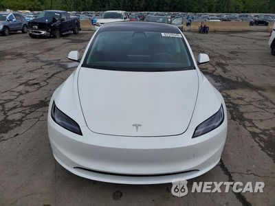 Piąte zdjęcie samochodu w środku: 2025 TESLA MODEL 3 VIN:5YJ3E1EB9SF005944 - miniatura