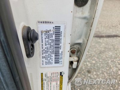 Zdjęcie 12 z 12 samochodu: 2005 TOYOTA COROLLA S VIN:1NXBR32E05Z512880 - miniatura