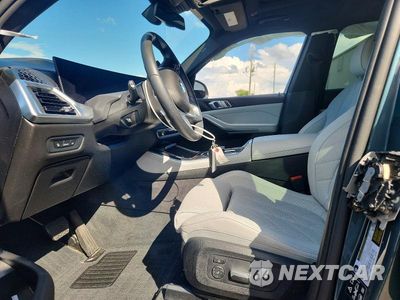 Zdjęcie 7 z 13 samochodu: 2025 BMW X5 XDRIVE40I VIN:5UX23EU09S9Z53715 - miniatura
