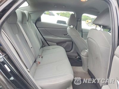 Zdjęcie 10 z 12 samochodu: 2023 HYUNDAI ELANTRA SEL VIN:KMHLS4AG3PU469642 - miniatura