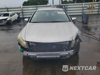 Piąte zdjęcie samochodu w środku: 2010 HONDA ACCORD LX VIN:1HGCP2F34AA035272 - miniatura
