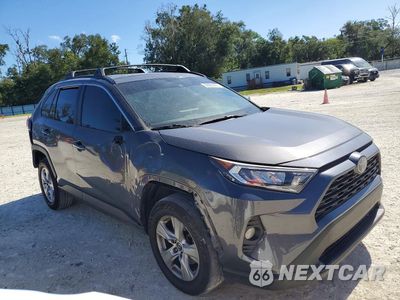 Czwarte zdjęcie samochodu z boku: 2019 TOYOTA RAV4 XLE VIN:2T3W1RFV2KW003057 - miniatura