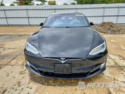 Piąte zdjęcie samochodu w środku: 2020 TESLA MODEL S VIN:5YJSA1E28LF359785 - miniatura