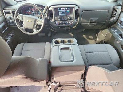 Zdjęcie 8 z 12 samochodu: 2018 CHEVROLET SILVERADO K1500 LT VIN:3GCUKREC3JG575578 - miniatura