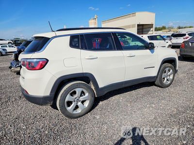 Trzecie zdjęcie samochodu z tyłu: 2018 JEEP COMPASS LATITUDE VIN:3C4NJDBB6JT262263 - miniatura