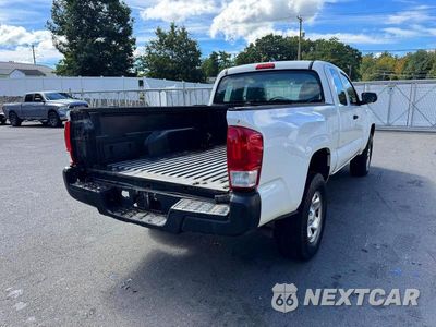 Trzecie zdjęcie samochodu z tyłu: 2016 TOYOTA TACOMA SR VIN:5TFRX5GN3GX064259 - miniatura