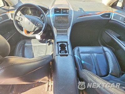 Zdjęcie 8 z 12 samochodu: 2015 LINCOLN MKZ VIN:3LN6L2J92FR606205 - miniatura