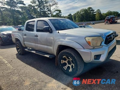 Czwarte zdjęcie samochodu z boku: 2012 TOYOTA TACOMA DOUBLE CAB PRERUNNER VIN:5TFJU4GNXCX022018 - miniatura