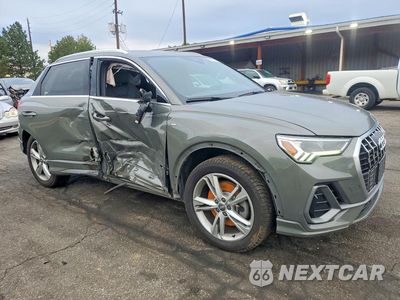 Czwarte zdjęcie samochodu z boku: 2020 AUDI Q3 PREMIUM PLUS S-LINE VIN:WA1EECF31L1113748 - miniatura