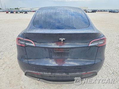 Zdjęcie 6 z 12 samochodu: 2025 TESLA MODEL Y VIN:7SAYGDED5SA338712 - miniatura
