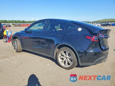 Drugie zdjęcie samochodu z przodu: 2023 TESLA MODEL Y VIN:7SAYGDEE7PA178753 - miniatura