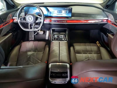 Zdjęcie 8 z 12 samochodu: 2023 BMW I7 XDRIVE60 VIN:WBY53EJ08PCL69978 - miniatura