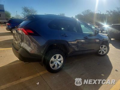Trzecie zdjęcie samochodu z tyłu: 2021 TOYOTA RAV4 LE VIN:2T3H1RFVXMC157562 - miniatura