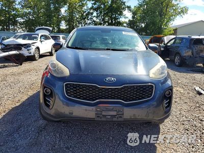Piąte zdjęcie samochodu w środku: 2017 KIA SPORTAGE LX VIN:KNDPMCACXH7297391 - miniatura