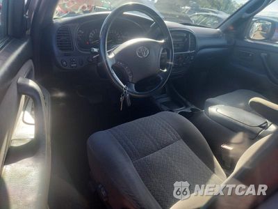 Zdjęcie 8 z 12 samochodu: 2004 TOYOTA TUNDRA SR5 VIN:5TBDT441X4S441777 - miniatura