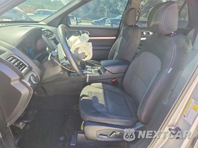 Zdjęcie 7 z 14 samochodu: 2017 FORD EXPLORER XLT VIN:1FM5K8D8XHGB88197 - miniatura