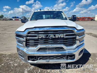 Piąte zdjęcie samochodu w środku: 2025 RAM 3500 TRADESMAN VIN:3C63RRGL2SG550524 - miniatura