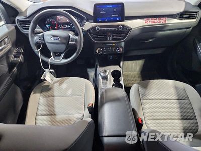 Zdjęcie 8 z 13 samochodu: 2021 FORD ESCAPE SE VIN:1FMCU0G60MUB18653 - miniatura