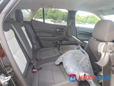 Zdjęcie 10 z 12 samochodu: 2025 CHEVROLET TRAX LS VIN:KL77LFEP1SC229364 - miniatura