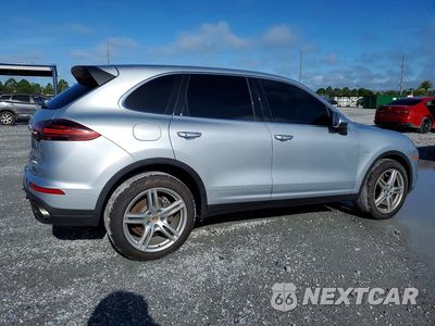Trzecie zdjęcie samochodu z tyłu: 2016 PORSCHE CAYENNE VIN:WP1AF2A26GKA44922 - miniatura