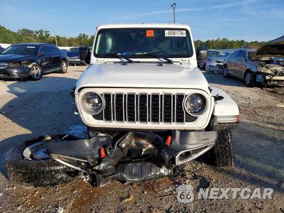 Piąte zdjęcie samochodu w środku: 2025 JEEP WRANGLER SAHARA VIN:1C4PJXEN0SW546760 - miniatura