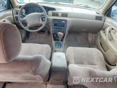 Zdjęcie 8 z 12 samochodu: 1997 TOYOTA CAMRY LE VIN:JT2BG22K4V0033369 - miniatura