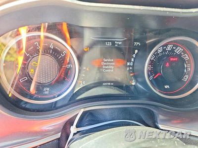 Zdjęcie 9 z 12 samochodu: 2019 DODGE CHALLENGER SXT VIN:2C3CDZAG8KH687734 - miniatura
