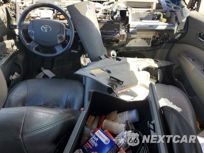 Zdjęcie 8 z 12 samochodu: 2009 TOYOTA PRIUS TOURING VIN:JTDKB20U097886665 - miniatura