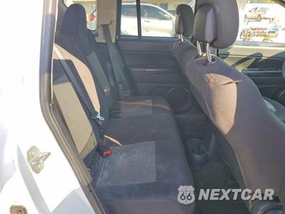 Zdjęcie 11 z 13 samochodu: 2015 JEEP COMPASS SPORT VIN:1C4NJDBBXFD416518 - miniatura