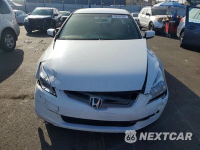 Piąte zdjęcie samochodu w środku: 2005 HONDA ACCORD LX VIN:1HGCM564X5A085165 - miniatura