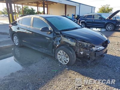 Czwarte zdjęcie samochodu z boku: 2020 HYUNDAI ELANTRA SE VIN:KMHD74LF0LU066366 - miniatura