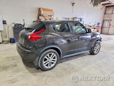 Trzecie zdjęcie samochodu z tyłu: 2011 NISSAN JUKE S VIN:JN8AF5MVXBT026133 - miniatura