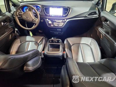 Zdjęcie 8 z 13 samochodu: 2025 CHRYSLER PACIFICA SELECT VIN:2C4RC1BG0SR510002 - miniatura