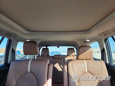Zdjęcie 10 z 14 samochodu: 2025 TOYOTA GRAND HIGHLANDER PLATINUM VIN:5TDAAAB58SS077019 - miniatura