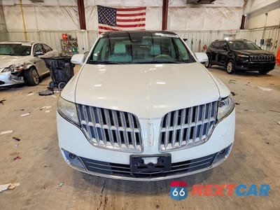 Piąte zdjęcie samochodu w środku: 2012 LINCOLN MKT VIN:2LMHJ5AT3CBL54085 - miniatura