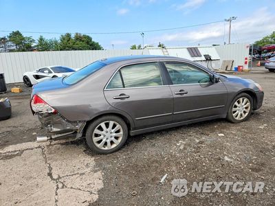 Trzecie zdjęcie samochodu z tyłu: 2006 HONDA ACCORD EX VIN:1HGCM66556A008008 - miniatura