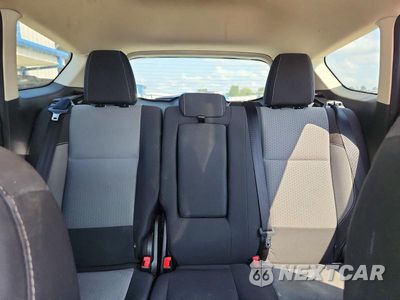 Zdjęcie 10 z 13 samochodu: 2019 FORD ESCAPE SE VIN:1FMCU0GD9KUA07353 - miniatura