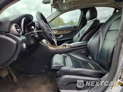 Zdjęcie 7 z 12 samochodu: 2015 MERCEDES-BENZ C 300 4MATIC VIN:55SWF4KB9FU032470 - miniatura