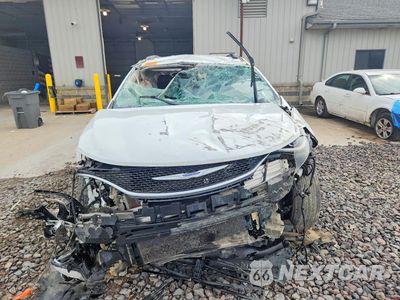 Piąte zdjęcie samochodu w środku: 2019 CHRYSLER PACIFICA TOURING L VIN:2C4RC1BG7KR651536 - miniatura
