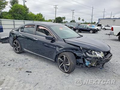Czwarte zdjęcie samochodu z boku: 2017 HONDA ACCORD LX VIN:1HGCR2F35HA185802 - miniatura