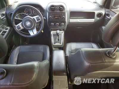 Zdjęcie 8 z 13 samochodu: 2015 JEEP COMPASS LATITUDE VIN:1C4NJCEB8FD139017 - miniatura