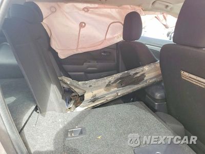 Zdjęcie 11 z 12 samochodu: 2018 MITSUBISHI OUTLANDER SPORT ES VIN:JA4AP3AU1JZ024219 - miniatura