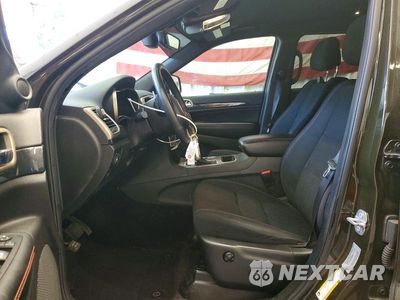 Zdjęcie 7 z 13 samochodu: 2017 JEEP GRAND CHEROKEE LAREDO VIN:1C4RJFAG8HC676158 - miniatura