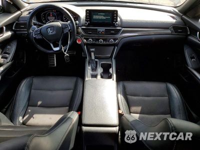 Zdjęcie 8 z 12 samochodu: 2018 HONDA ACCORD SPORT VIN:1HGCV1F39JA234804 - miniatura