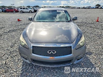 Piąte zdjęcie samochodu w środku: 2016 INFINITI Q70 3.7 VIN:JN1BY1AP3GM220189 - miniatura