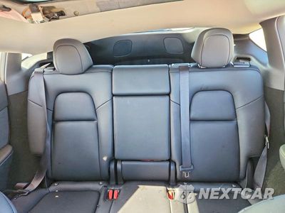 Zdjęcie 10 z 13 samochodu: 2023 TESLA MODEL Y VIN:7SAYGDEE1PF879520 - miniatura